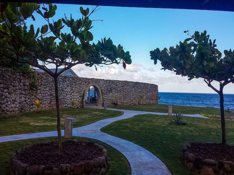 Pagua Bay House - Oceanfront Cabana'S Marigot Exterior photo